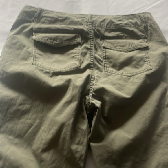 Women’s size 4 olive green Westport Signature Fit Boyfriend Twill Stretch pants - Picture 12 of 12